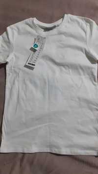 Nowa z metka biala koszulka 134-140