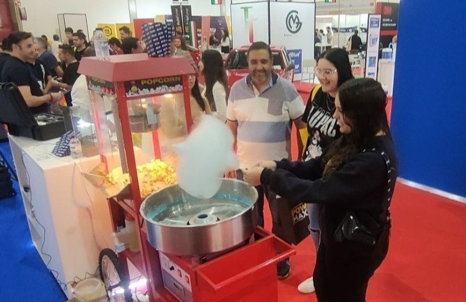 Carrinhos Pipocas/Algodão doce c/ Arte.
Eventos.
-Activacao me marcas.