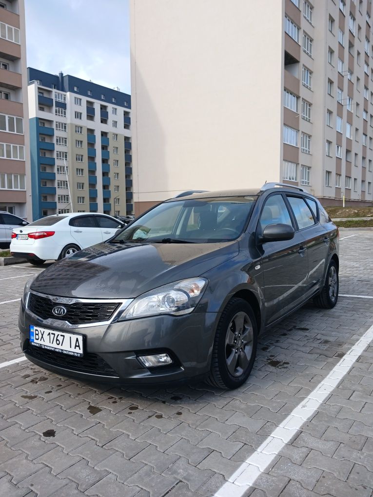 Продам Kia ceed 2009