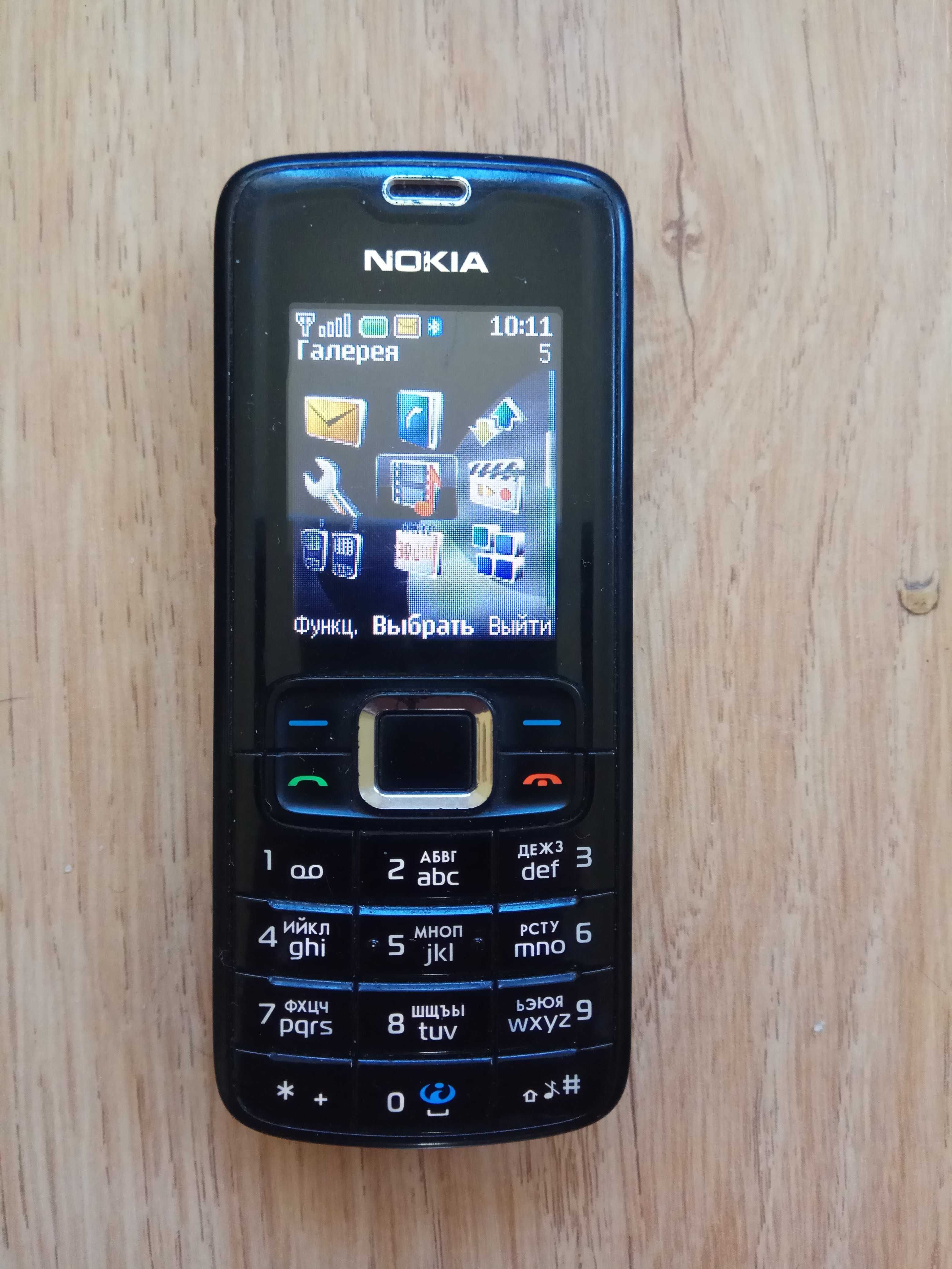 У гарному стані надійний телефон Nokia 3110c посилена батарея