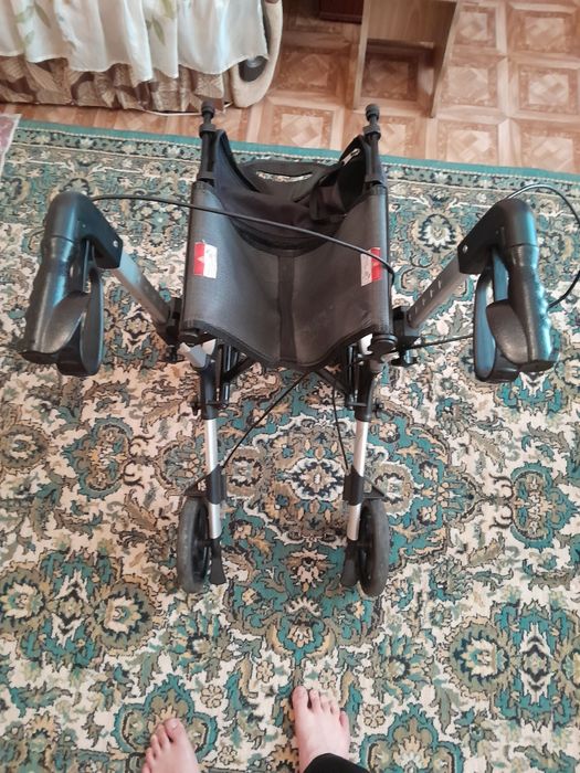 Ролер ходунки для пожилых людей