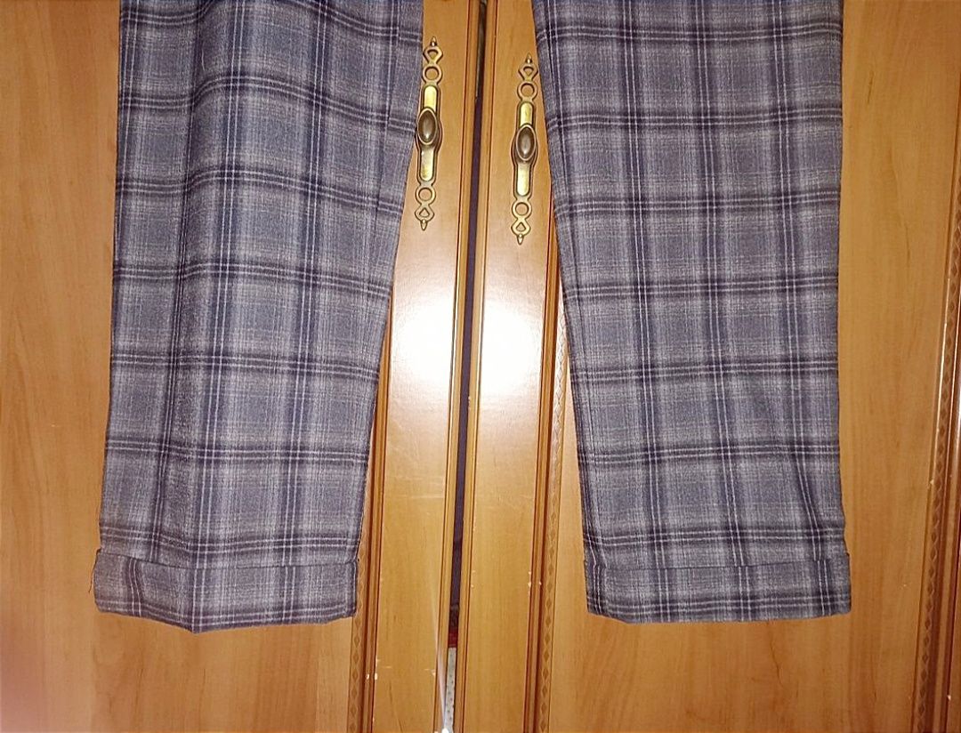 Spodnie w kratę - Zara - 42 Regular Fit