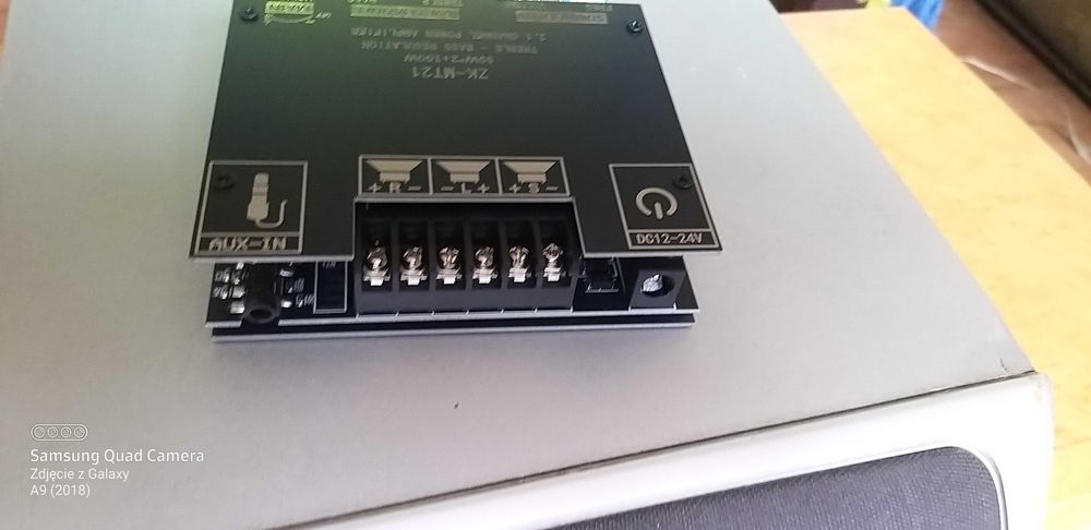 Wzmacniacz cyfrowy audio 2.1  bluetooth ,aux