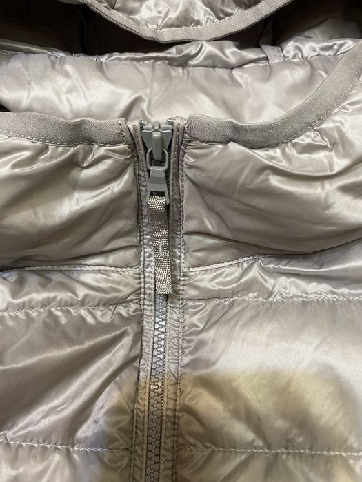 Ультра легкий пуховик Uniqlo