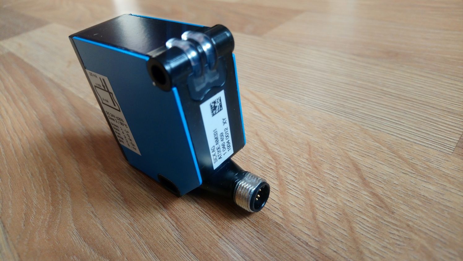 Продам оптичний сенсор виявлення присутності AT20E-NM33