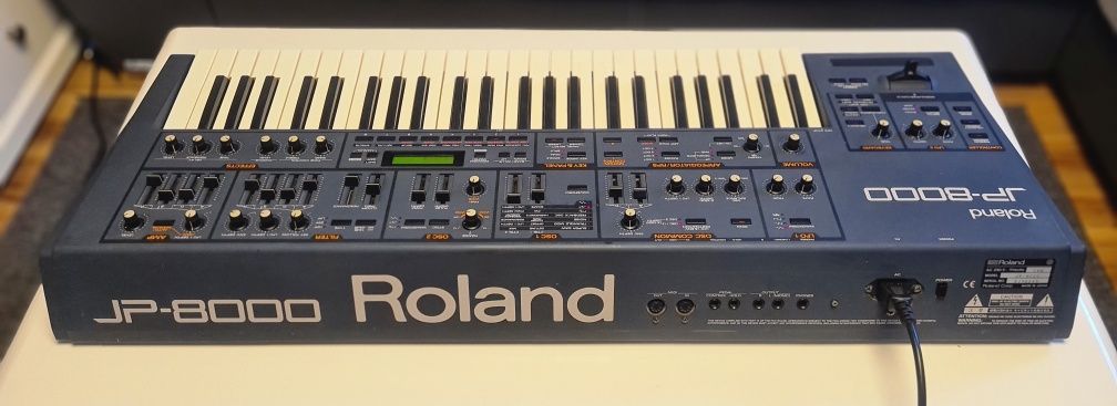 Roland JP8000 Virtual Analog - klasyk