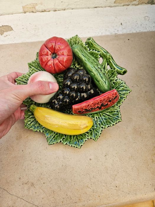 Cerâmica portuguesa de decoração.