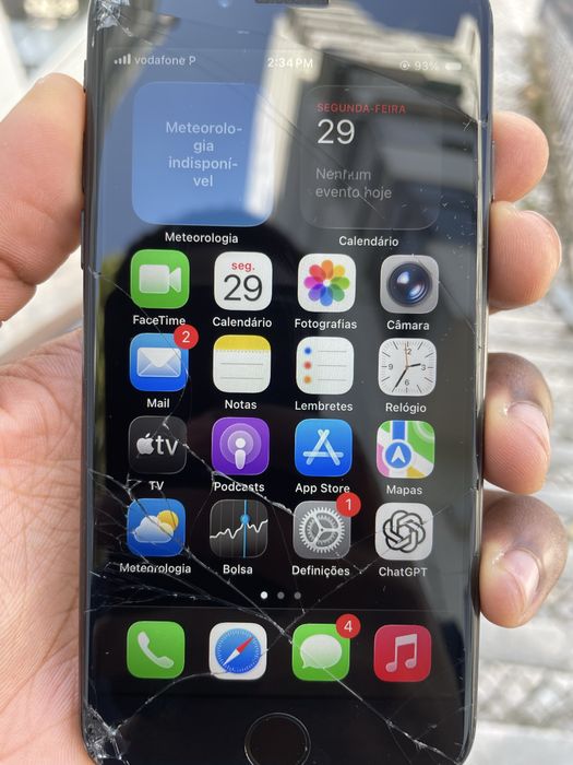 iPhone SE 2020 com IOS 26