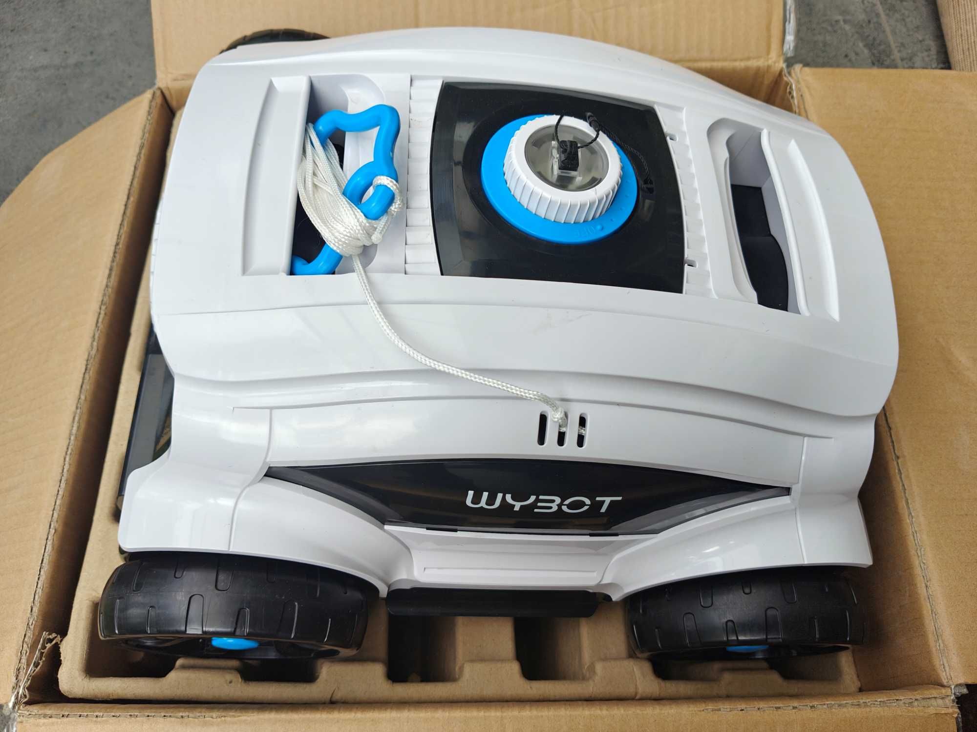 WYBOT WY1103 odkurzacz robot basenowy
