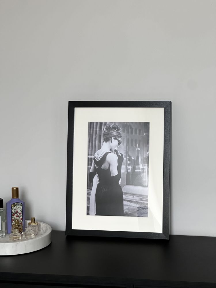 Elegancki obraz „śniadanie u Tiffany’ego” - Audrey Hepburn Westwing