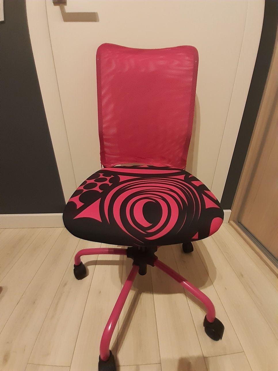 Krzesło obrotowe z Ikei. Odbiór osobisty