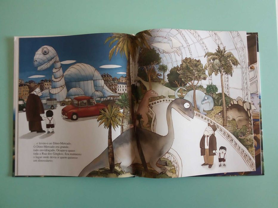Livros "Expressões com História" e "Quero um Dinossáurio"