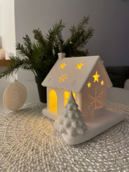 Figurki 3D i dekoracje ( domki, zabawki, choinki, ozdoby).