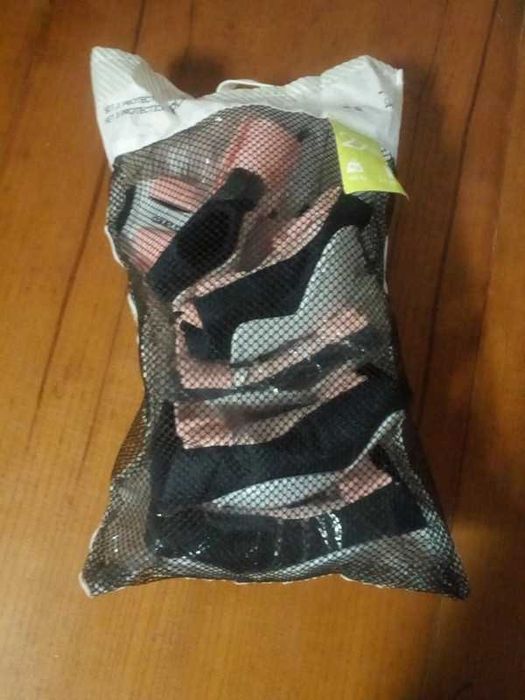 Kit de proteção para criança 3-7 anos (bicicleta ou patins) novo