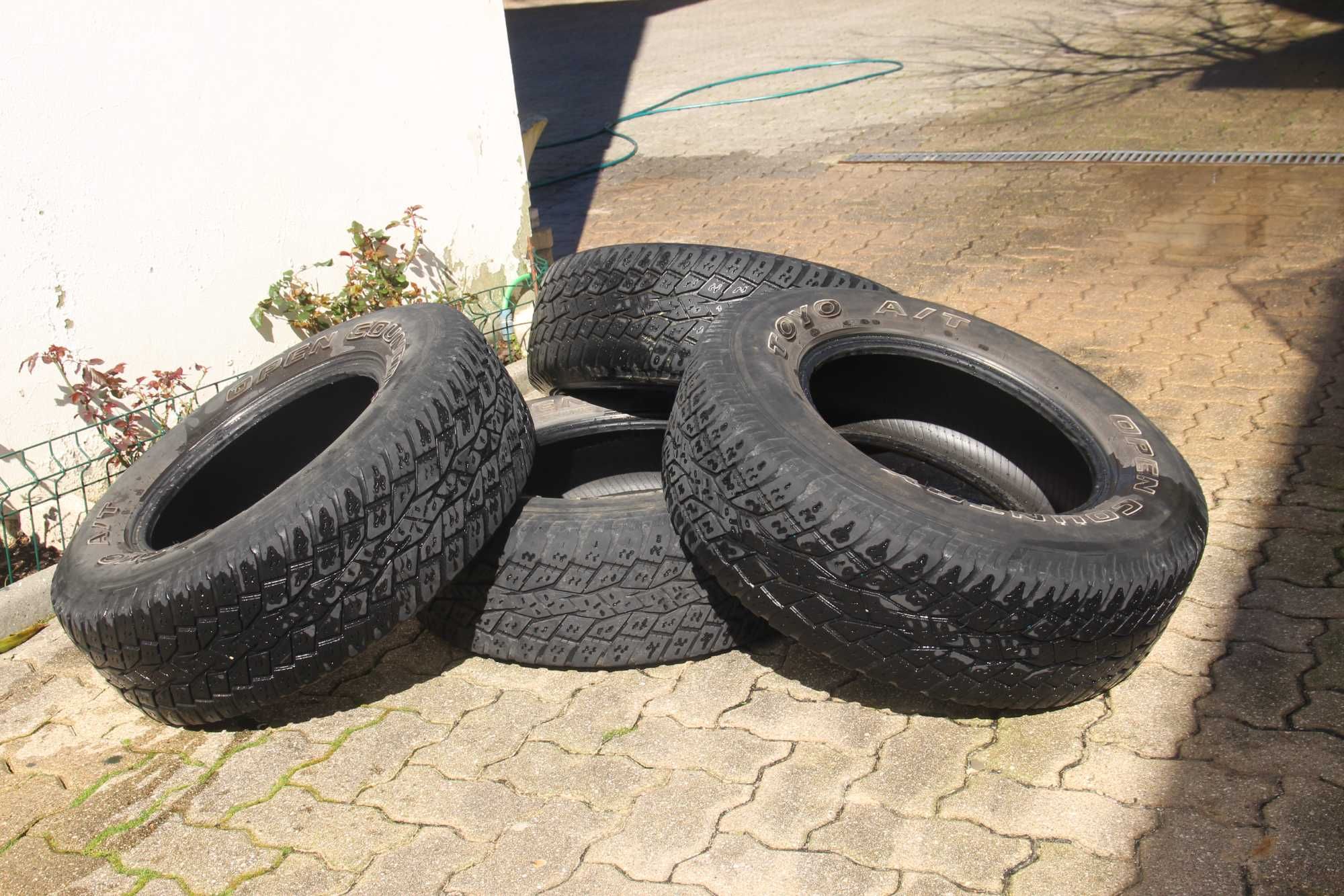 Pneus seminovos TOYO A/T Open Country