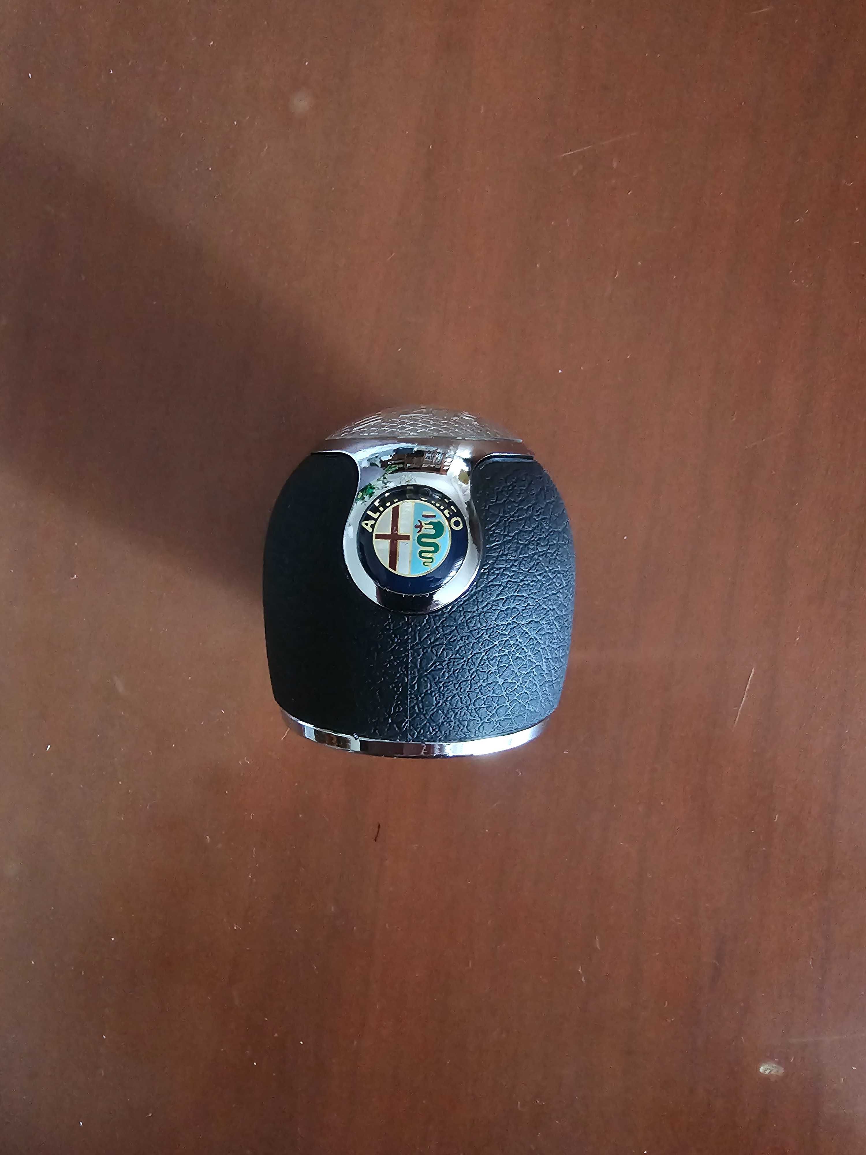 Tapetes Alfa Romeo MITO Base de Apoio de Pé em Inox e Punho Manete