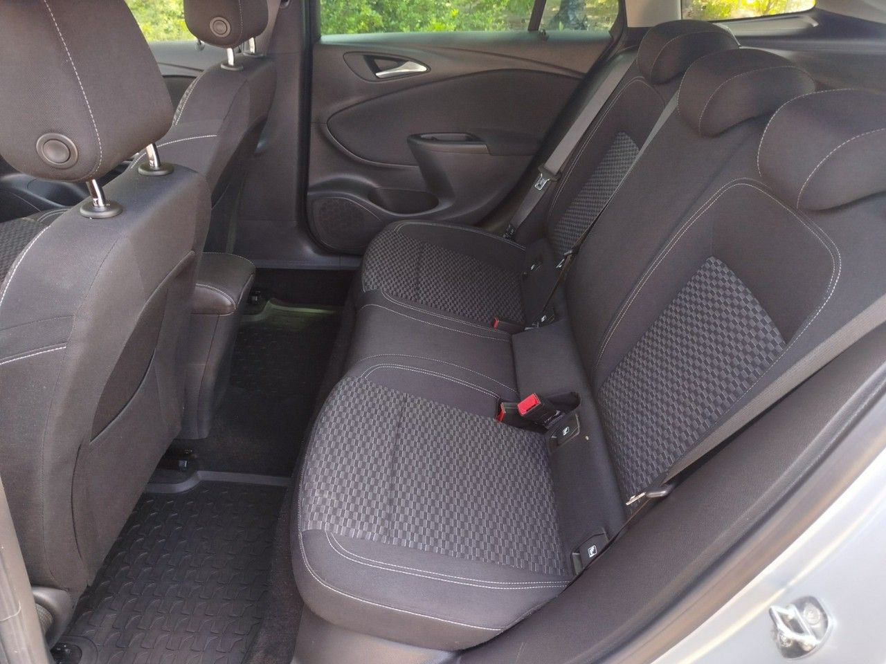 Opel Astra 2017r mały przebieq 6 biegów zapraszam