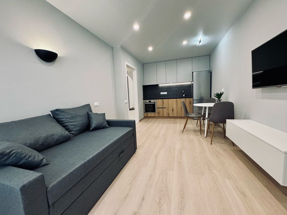 Нова Англія! Продам 1 кім кв! Готовий бізнес!