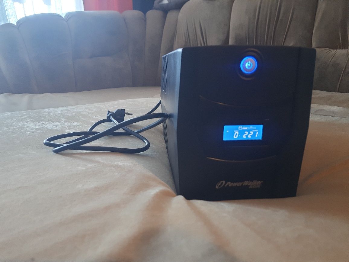 Лінійно-інтерактивне ДБЖ PowerWalker VI 2200 STL FR