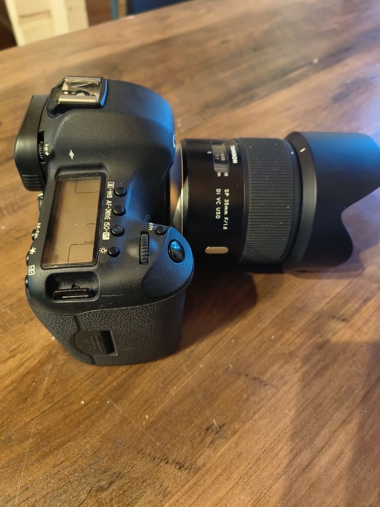 Canon 5D Mark3 + Tamron 35mm 1.8