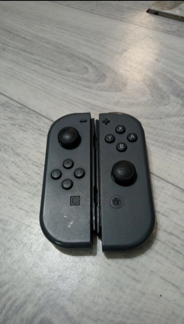 Nintendo Switch czarne