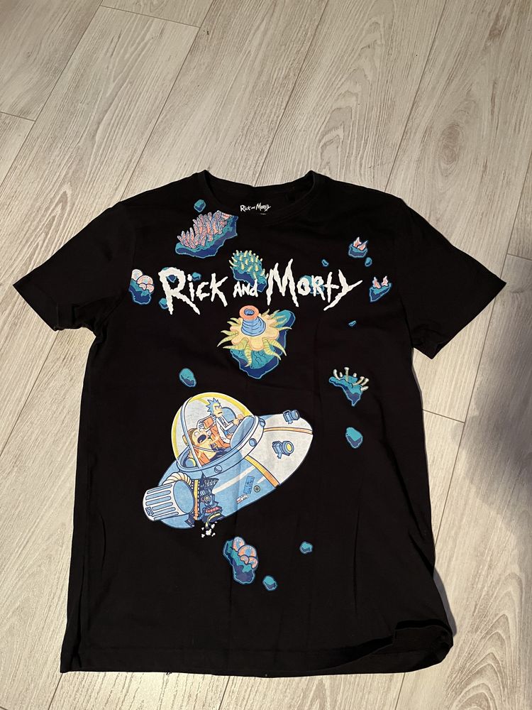Koszulka firmy House Rick and Morty