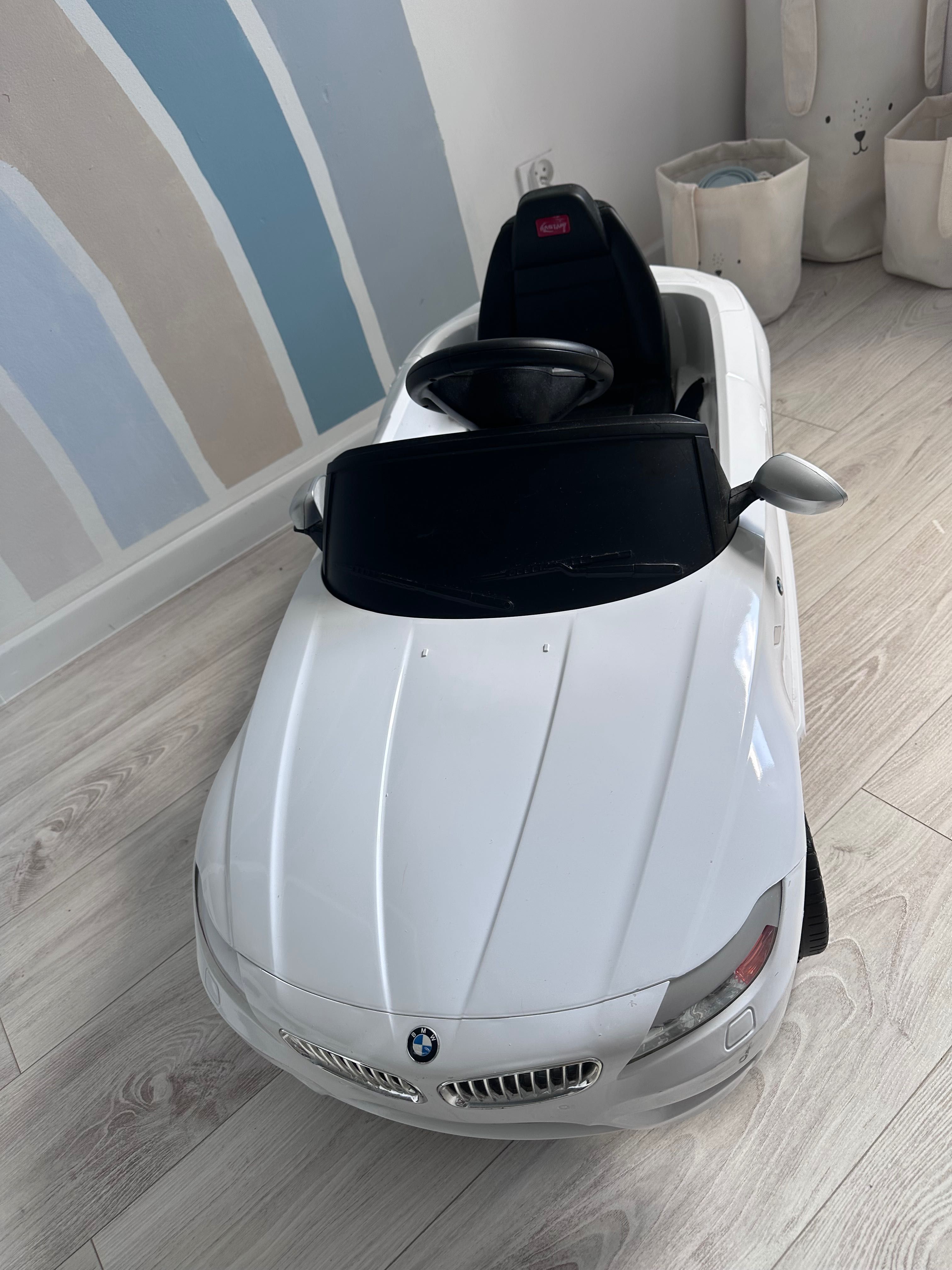 Autko BMW na akumulator