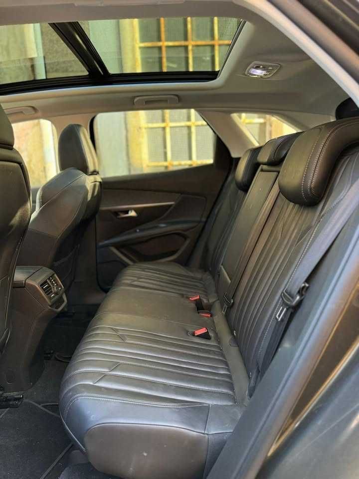 Peugeot 3008 1.6 hdi allure eat8 motor 120 cv / 1560 cc