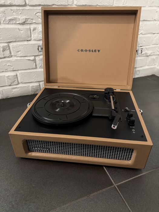 Програвач вінілу Crosley Voyager Tan