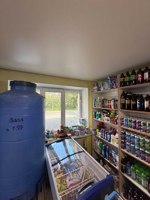 Продается действующий магазин. Хорошее место. Славянск.