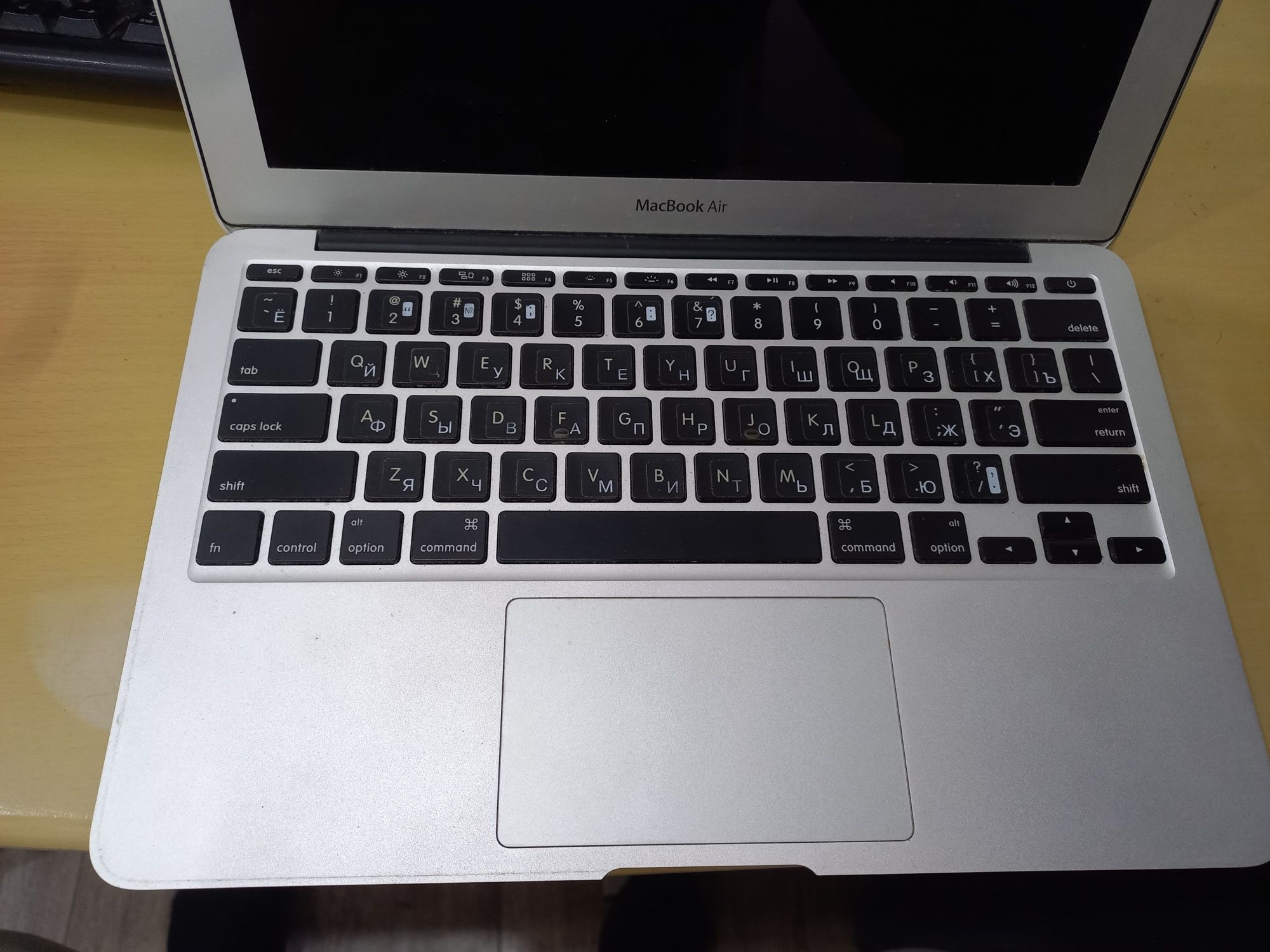 MacBook air 2011