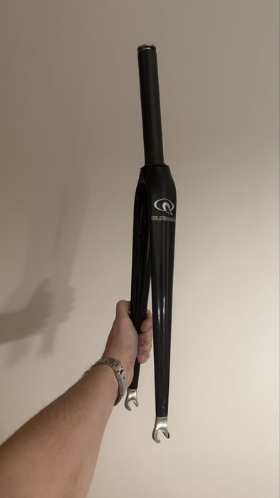 Widelec karbonowy 1 1/8 350g