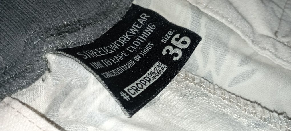 Spodnie Joggery Moro Cropp