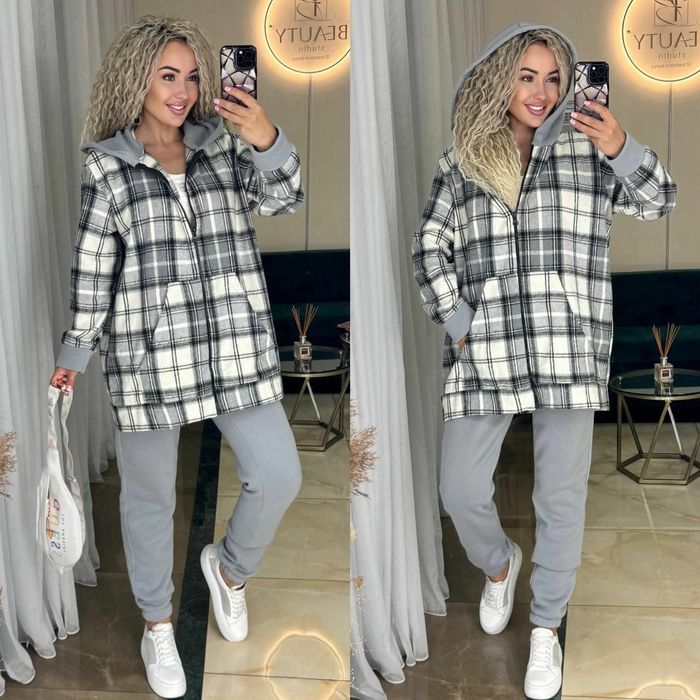 Костюм розмір 42 -46