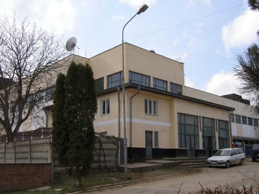 промислові приміщення y місті Сірет, Сучава
