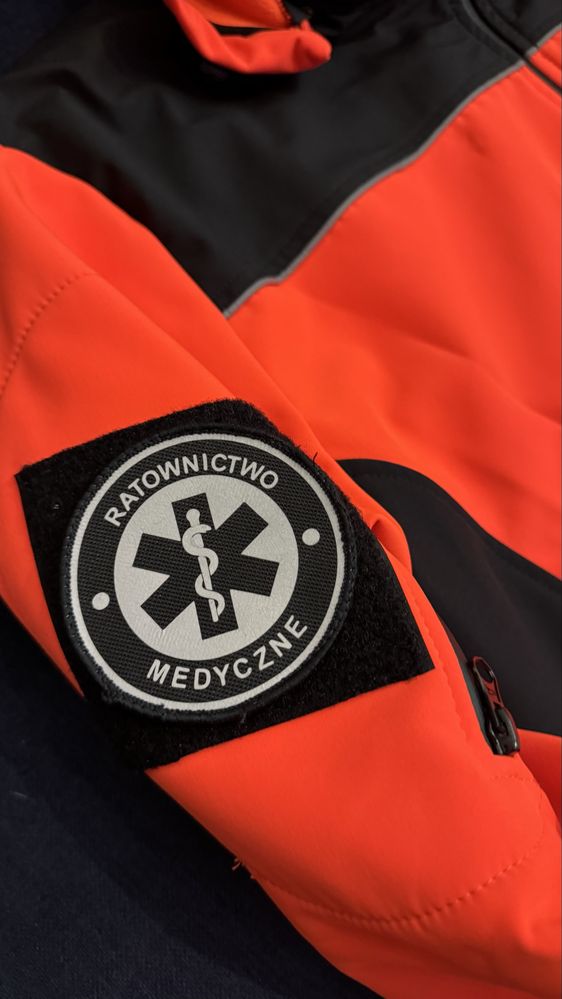 Kurtka ratownicza softshell, jak nowa, całoroczna.