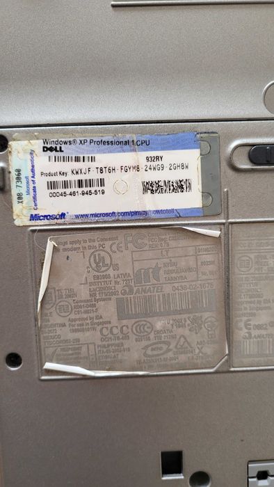 Dell Latitude D400 – Apenas para Peças / Sem Funcionamento