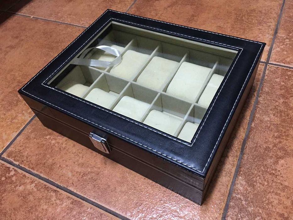 Pudełko na zegarki 10 sztuk używane