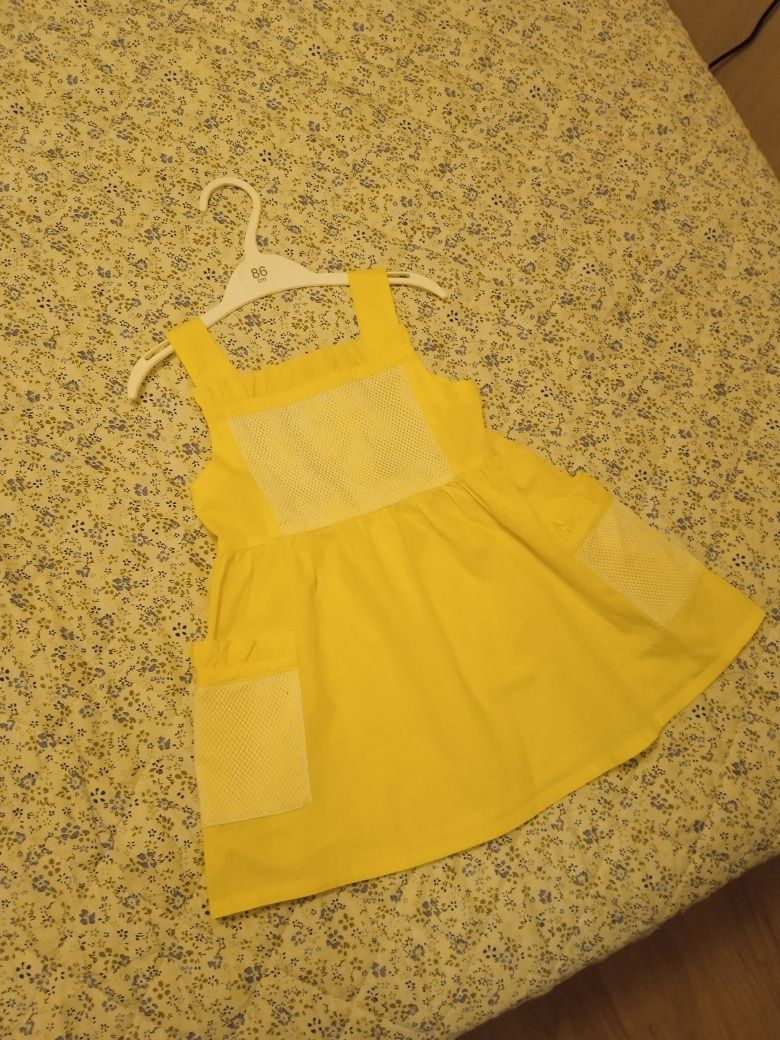 Sukienki letnie w rozmiarze 92