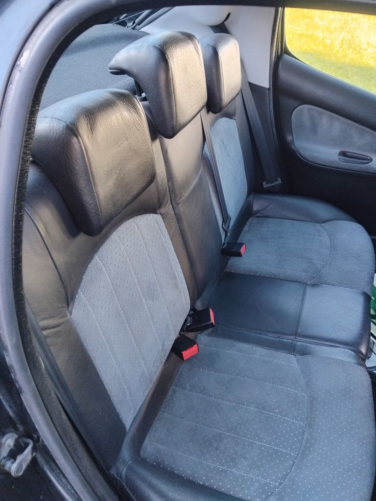Peugeot 206 em bom estado