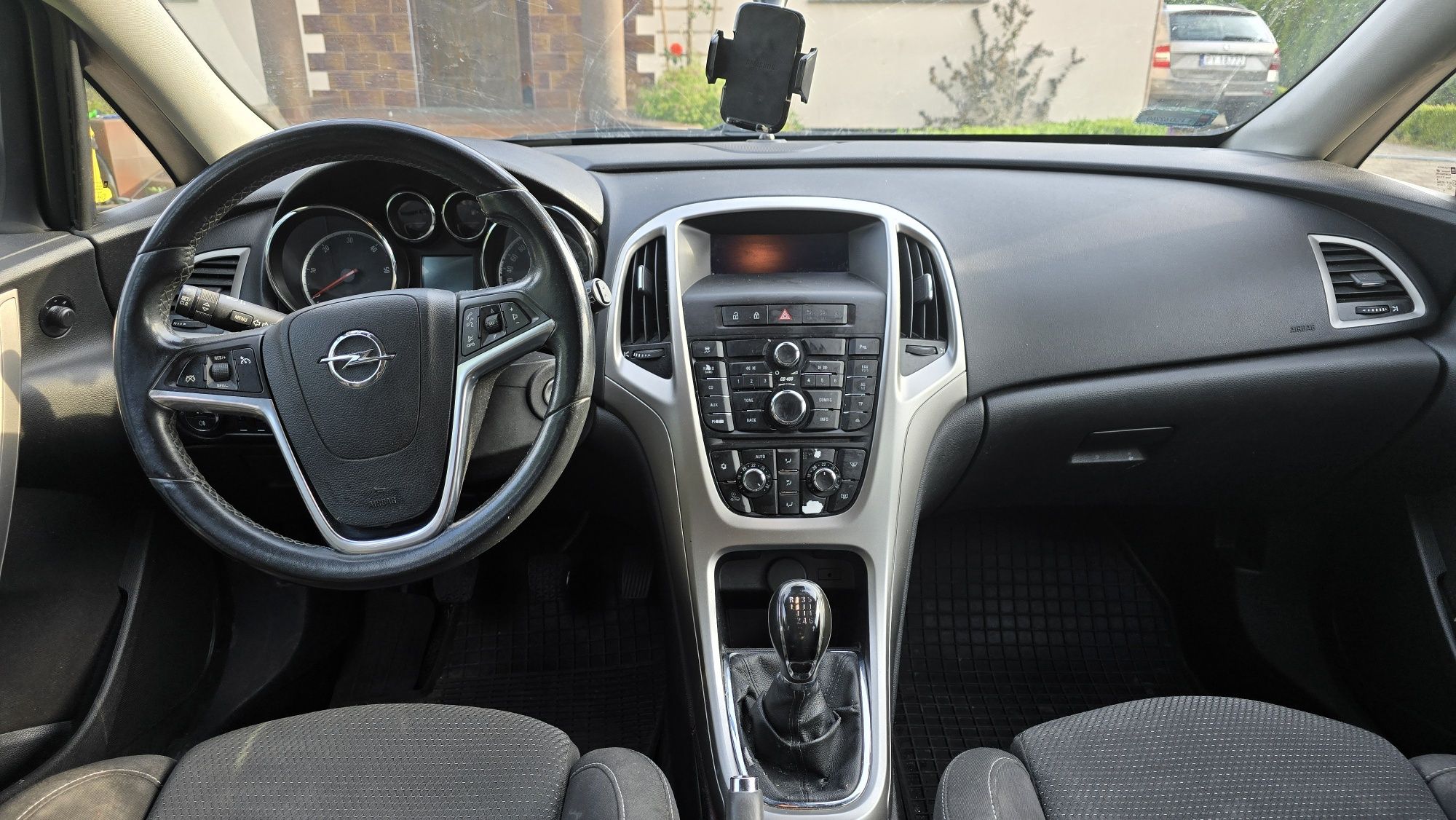 Opel Astra J 1.7cdti 2010r klima tempomat