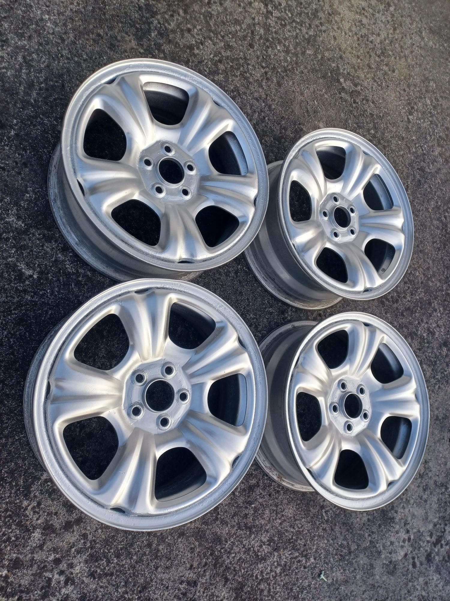 Subaru Impreza forester legancy Outback c R16 5x100