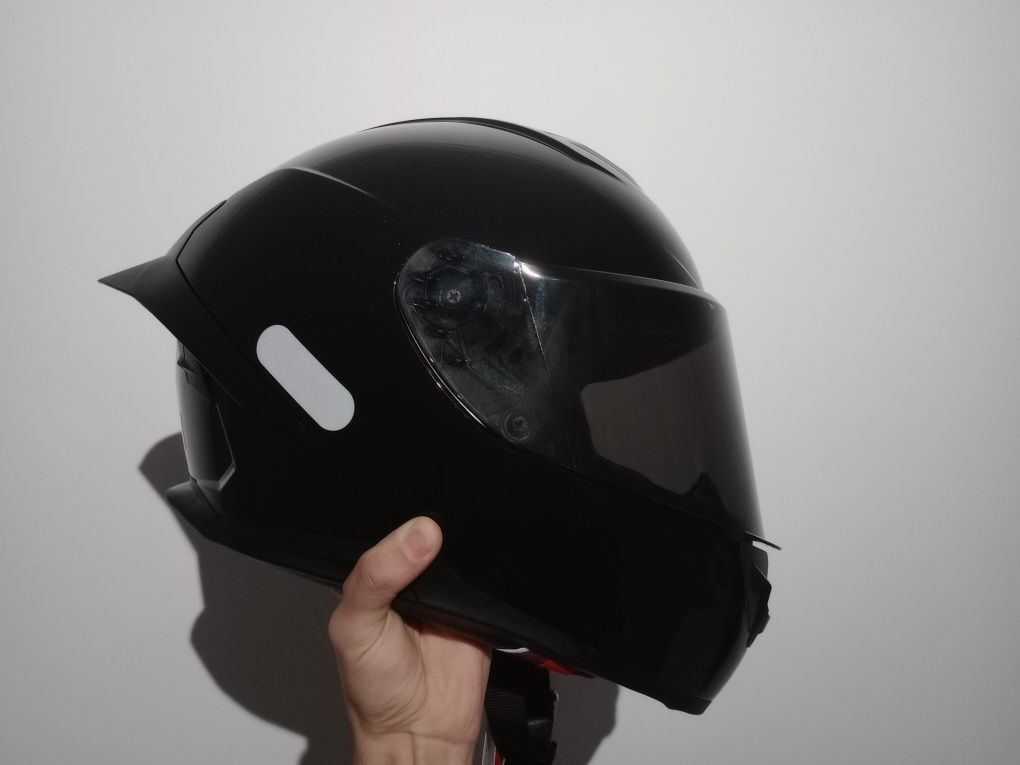 Capacete de moto NOVO