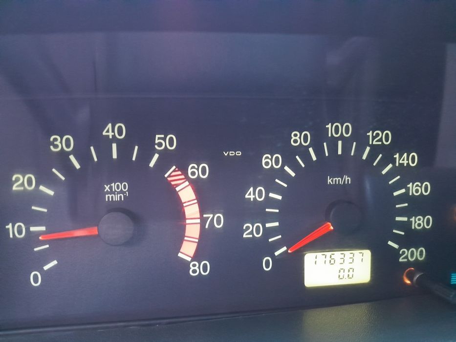 Продам Ваз 2110 16кл