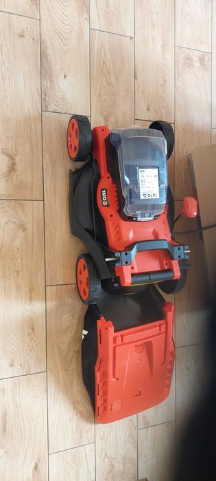 Kosiarka yato YT85221 elektryczna