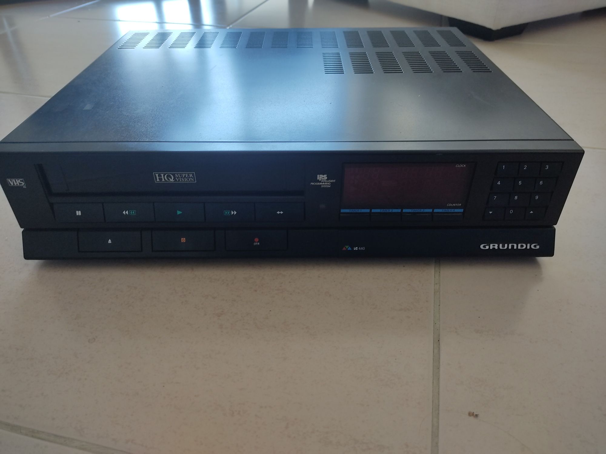 Leitor VHS Grundig