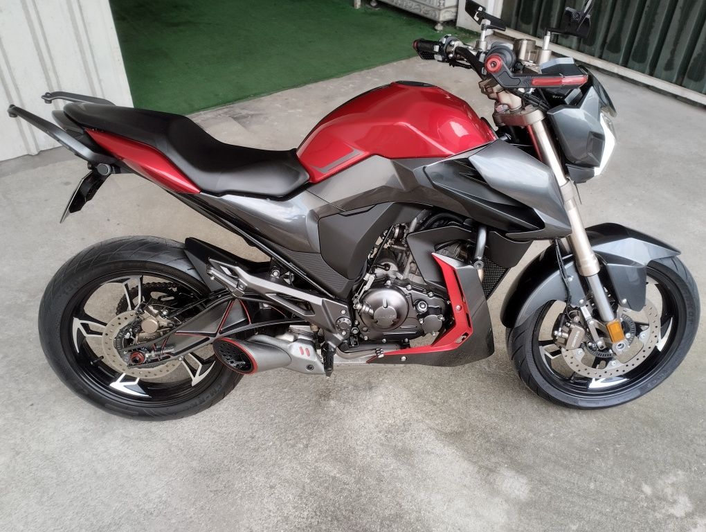 Mota zontes 125 como nova