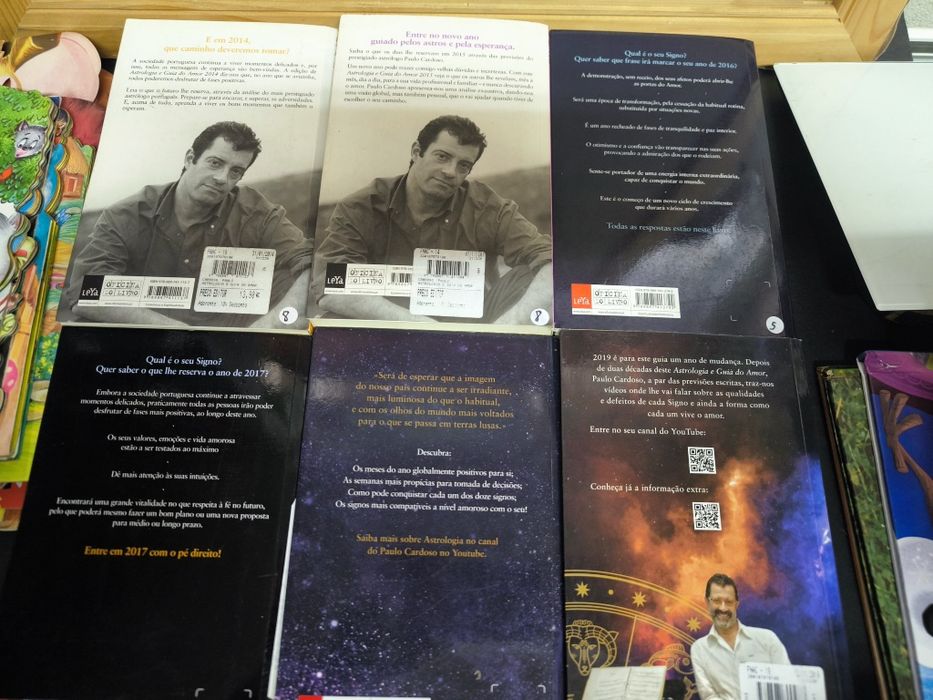 Livro astrologia e guia do amor 
O d