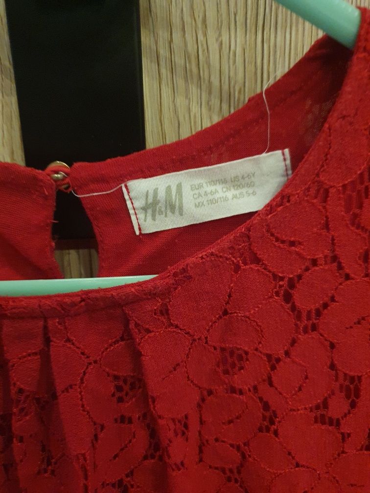 Sukienka h&m śliczna koronką