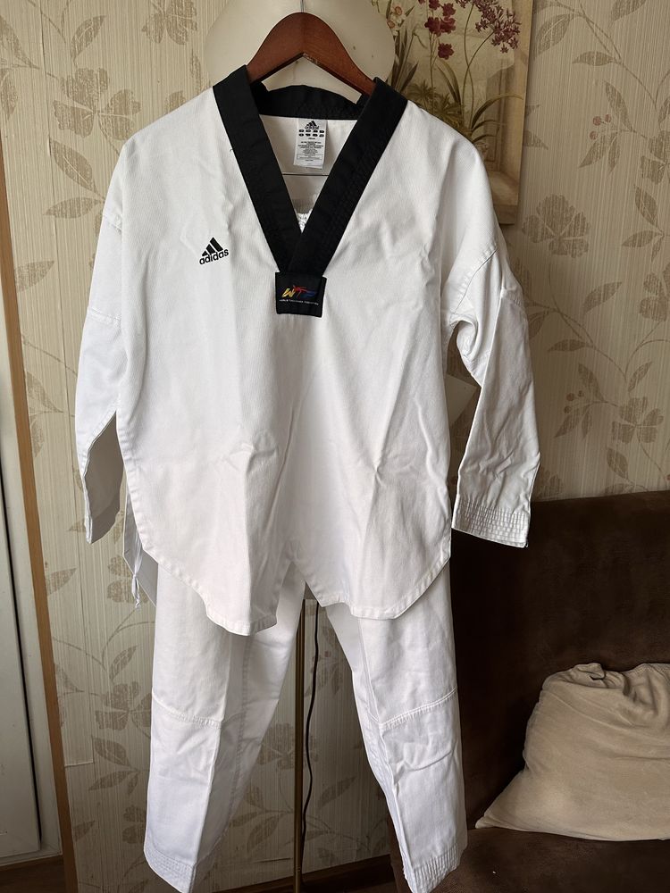 Добок кімоно для тхеквондо adidas